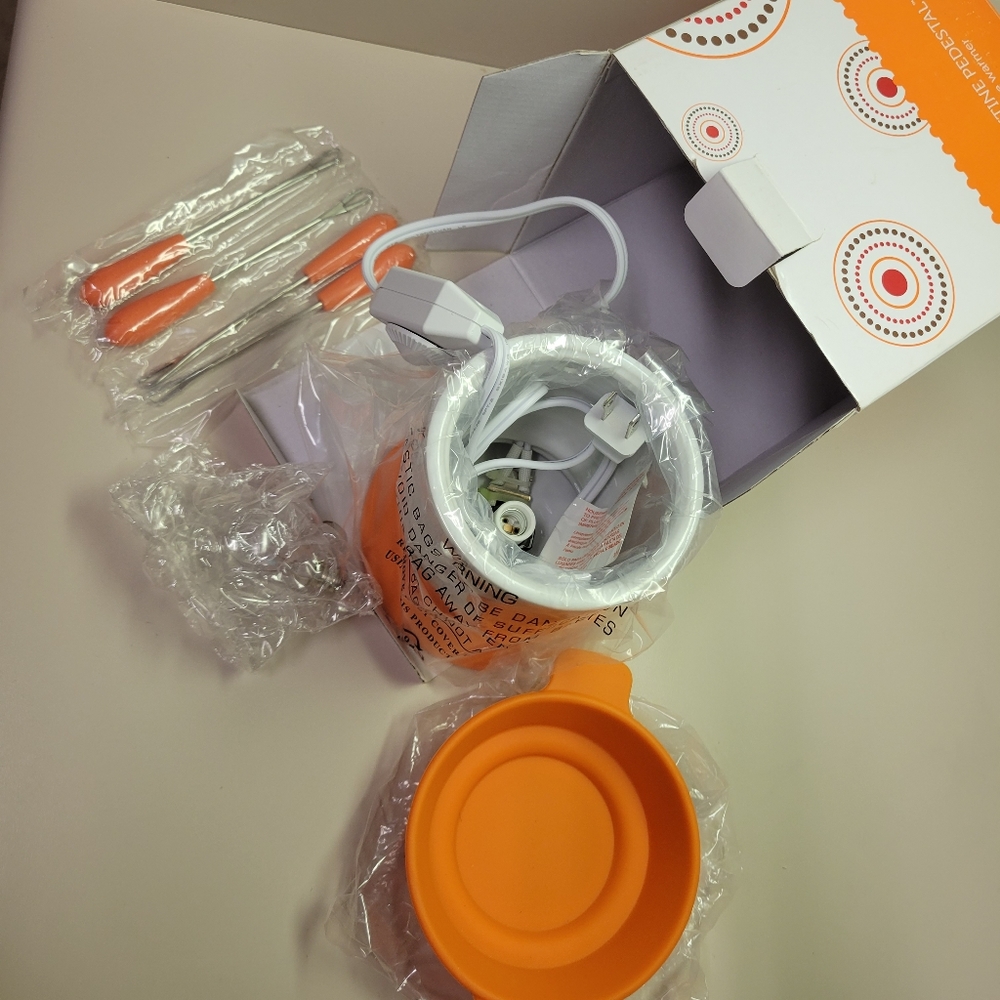 Velata Clementine Orange Curve Fondue Warmer Set by Scentsy  NEW
